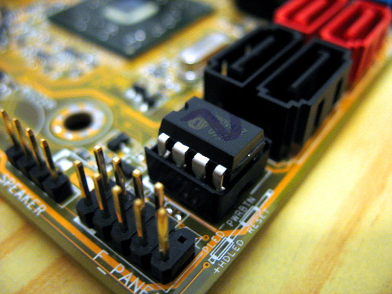 File:Asus m2a-mx bios chip.jpg